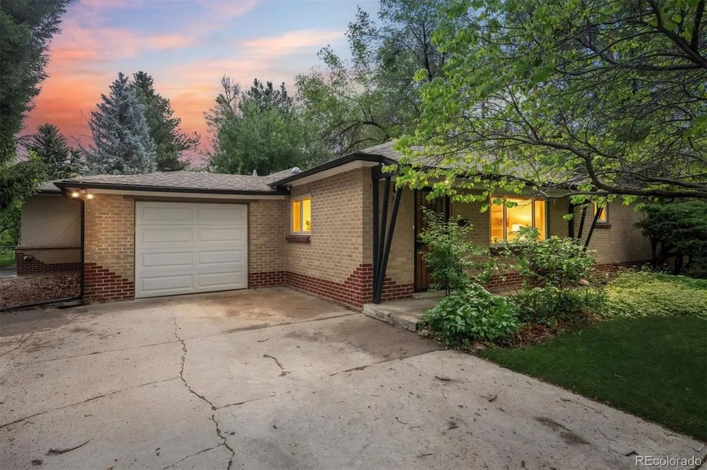 1606 Glen Bar Drive, Lakewood