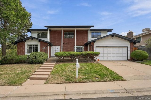 3700 S Roslyn Way, Denver