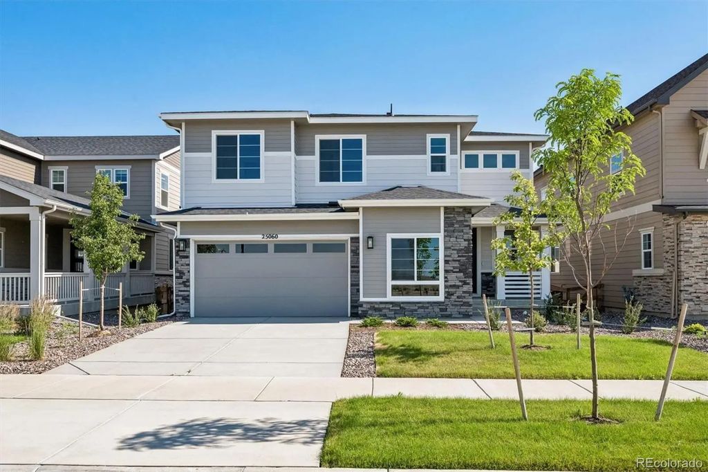 25060 E 42nd Avenue, Aurora