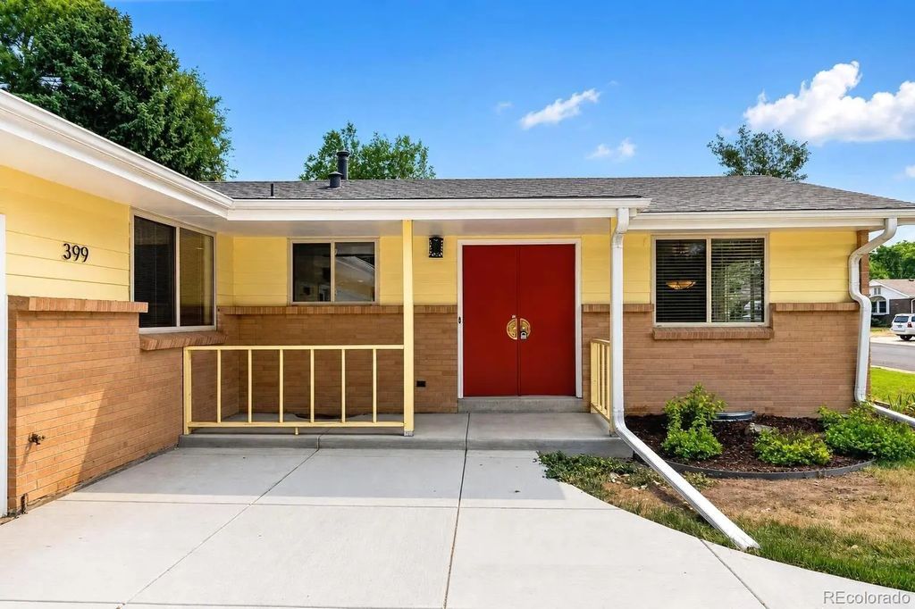 399 W Caley Drive, Littleton