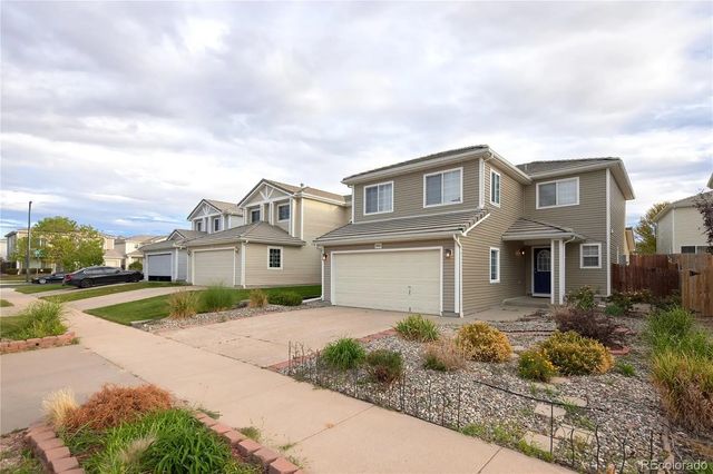 20764 E 39th Avenue, Denver