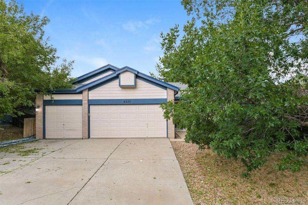 4835 S Danube Way, Aurora