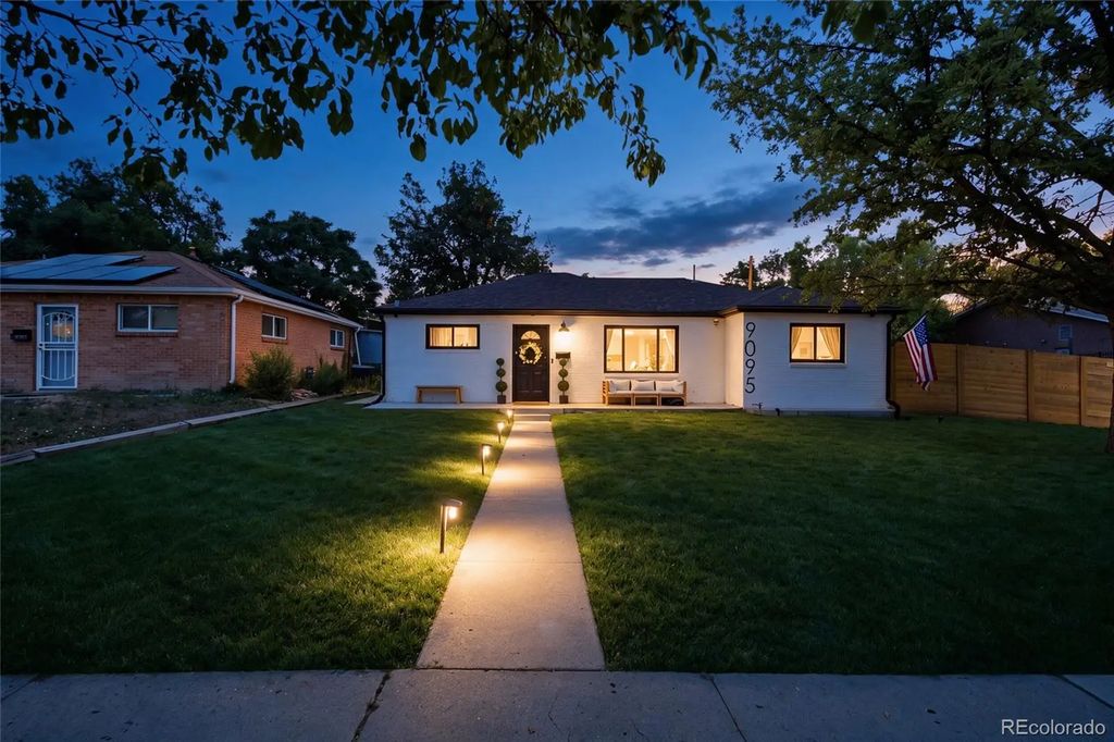 9095 Poze Boulevard, Thornton