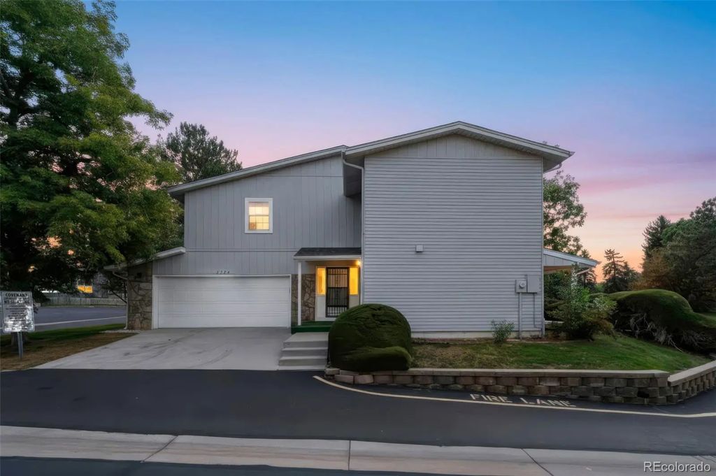 2724 S Xanadu Way, Aurora