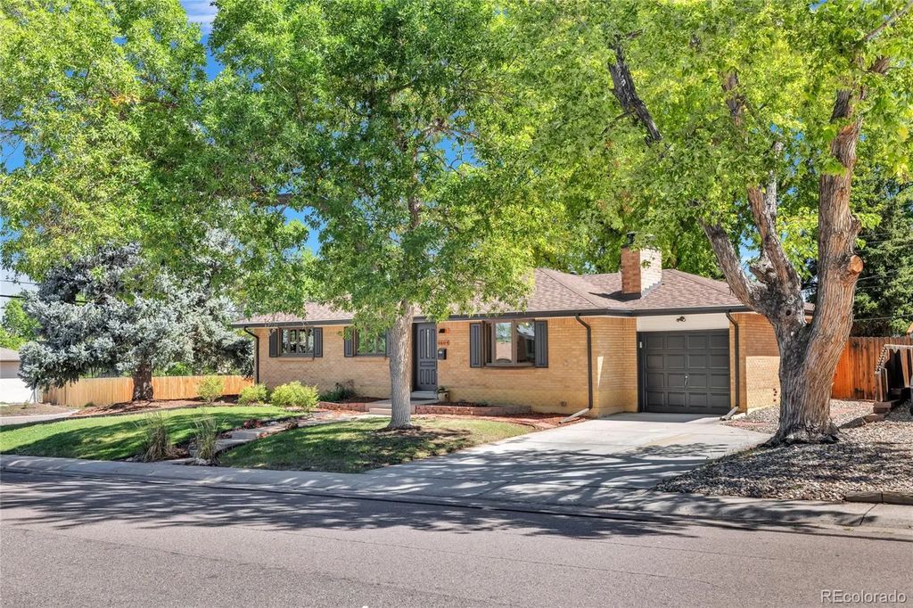 6604 S Lee Court, Centennial