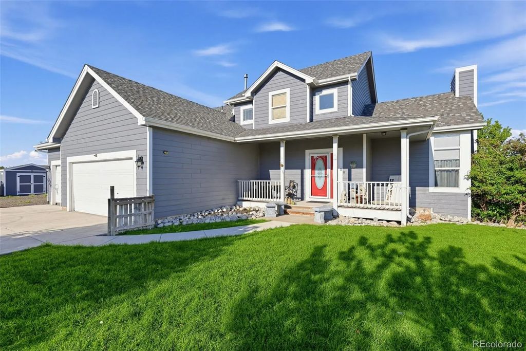 2740 S County Road 137, Bennett