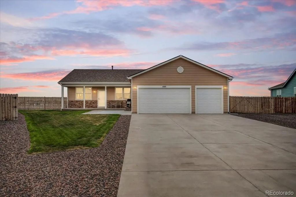 495 S 2nd Avenue, Deer Trail