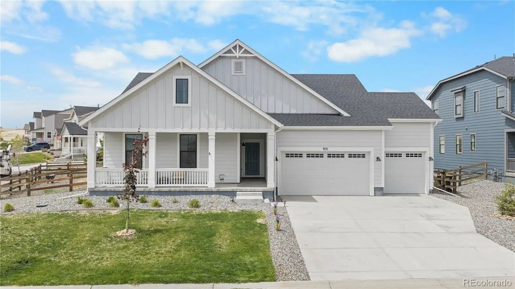 931 W Hopkins Drive, Elizabeth
