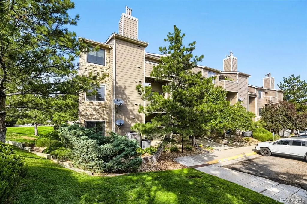 7498 S Alkire Street 201, Littleton