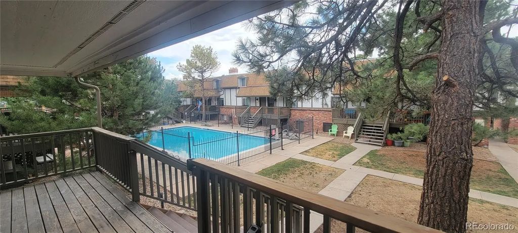 2700 S Holly Street 206, Denver