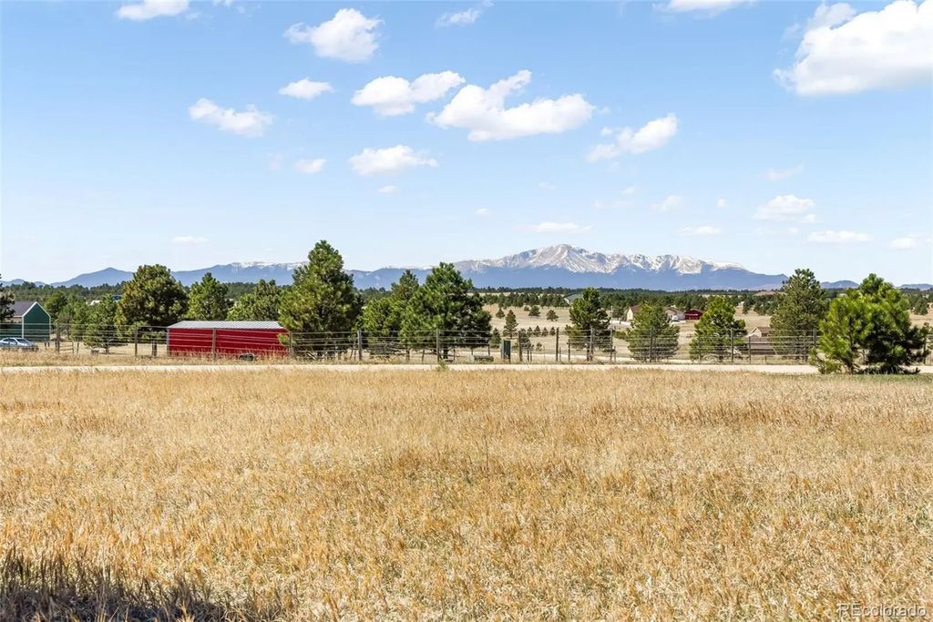 18150 Pinon Park Road, Peyton