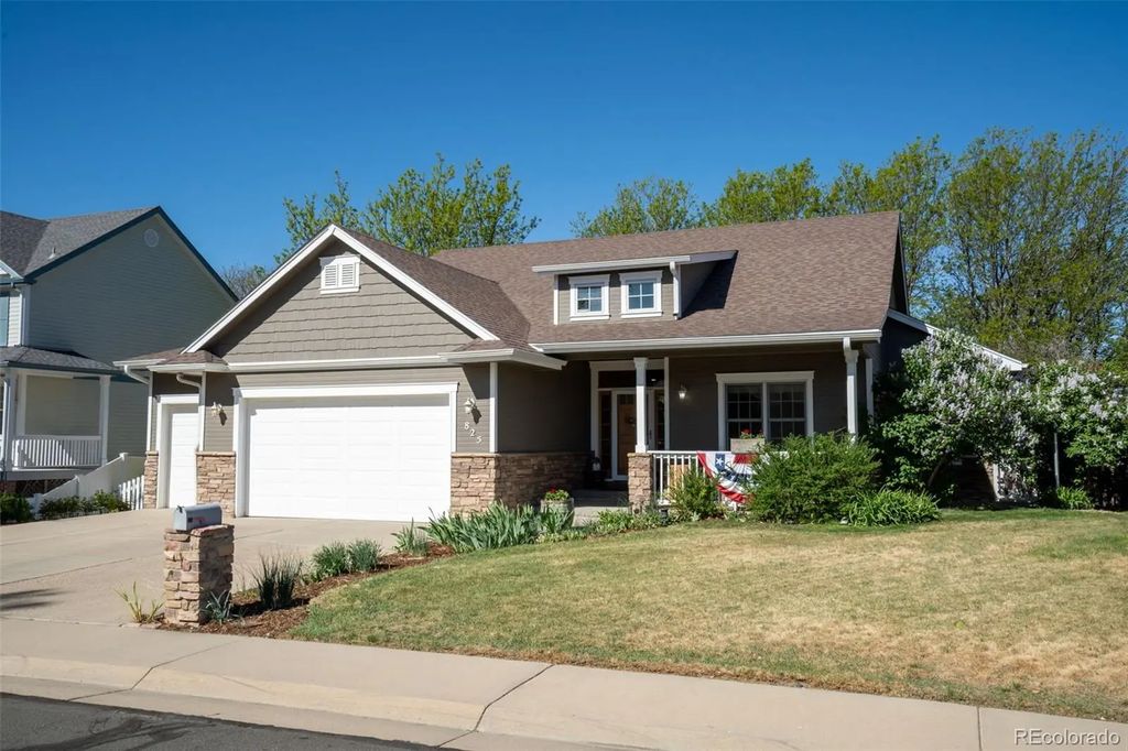 825 Rose Drive, Brighton