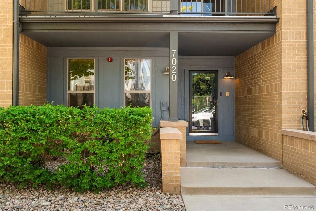 7020 W Virginia Place, Lakewood