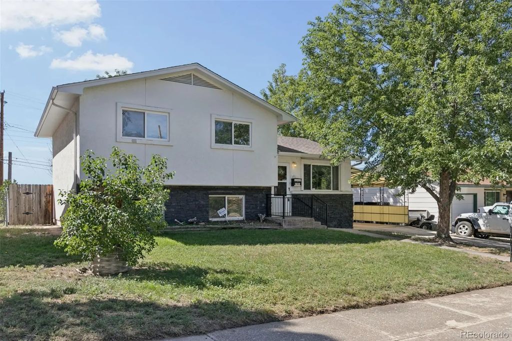 1501 Newcastle Street, Colorado Springs