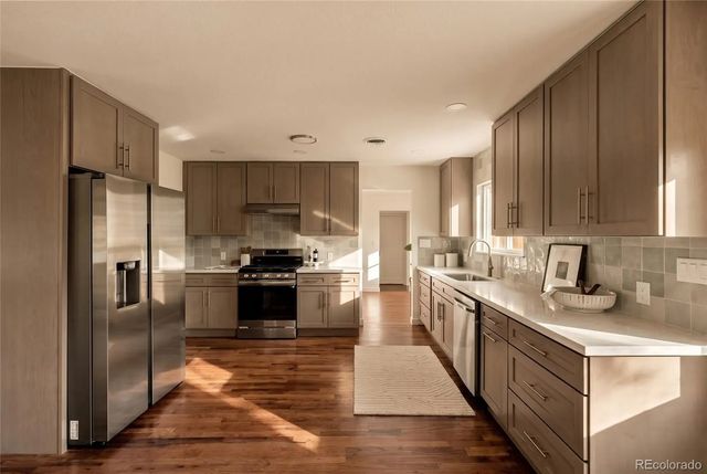 1985 Fenton Street, Denver