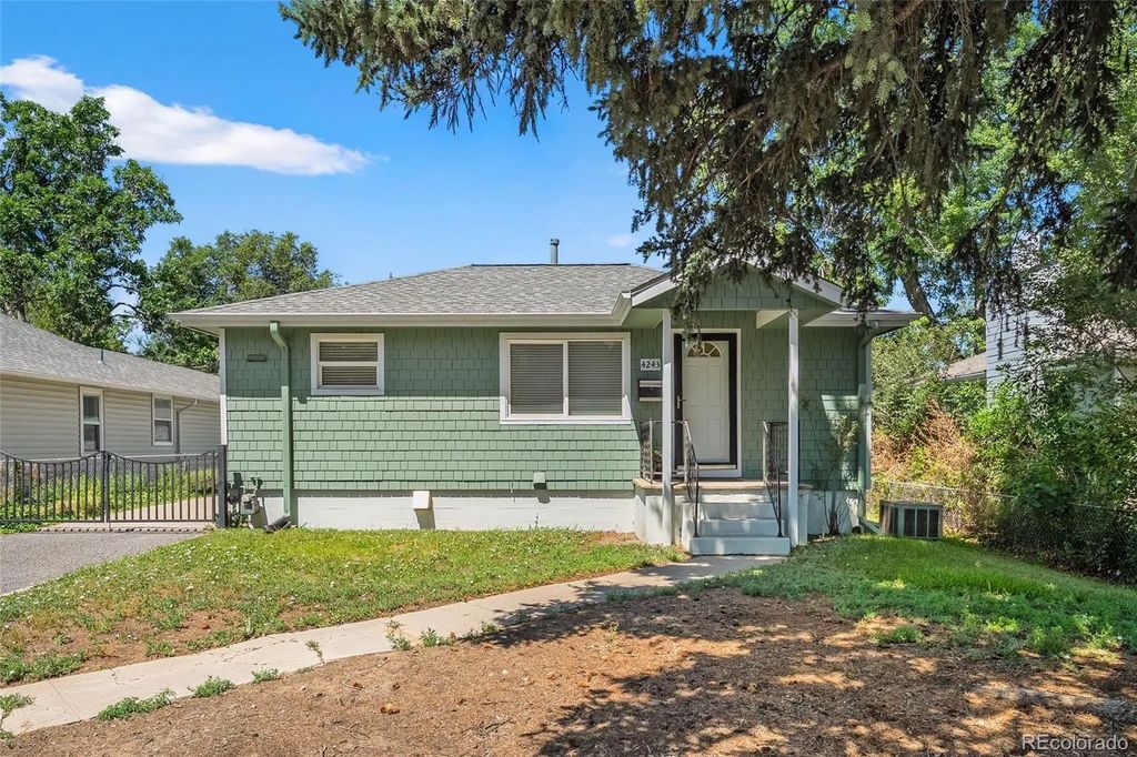4243 S Clarkson Street, Englewood
