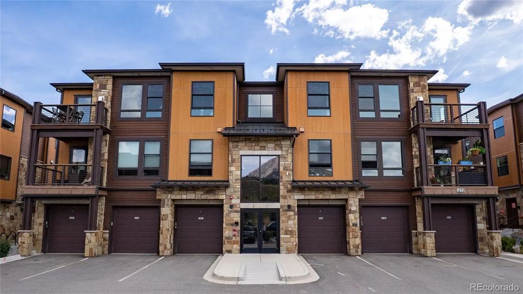 1070 Blue River Parkway 204, Silverthorne