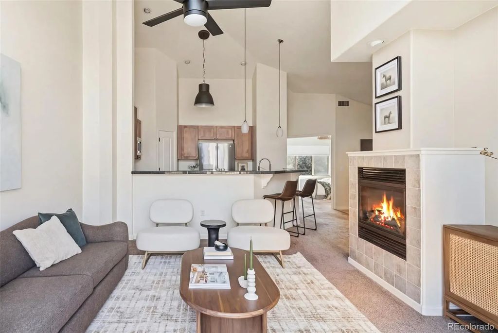 8595 Gold Peak Drive E, Highlands Ranch