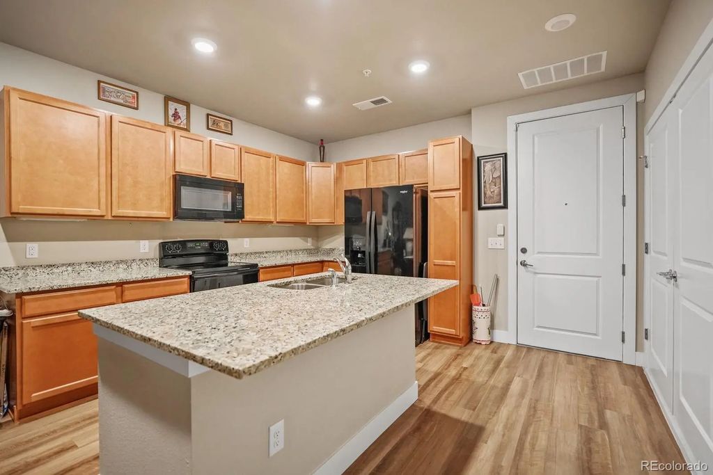 14341 E Tennessee Avenue 205, Aurora