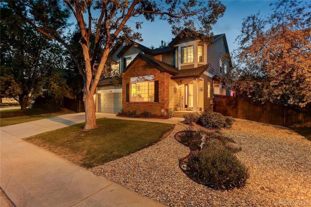 1516 Red Mountain Drive, Longmont