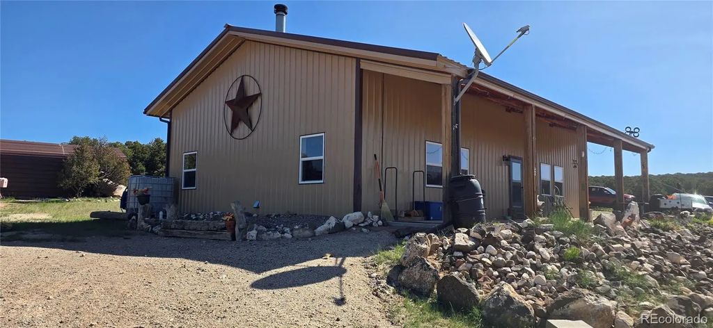 2738 Elk Park Road, San Luis