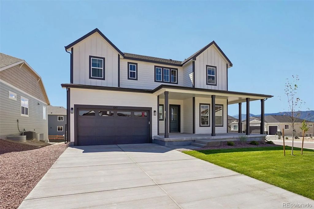 641 White Dove Court, Monument