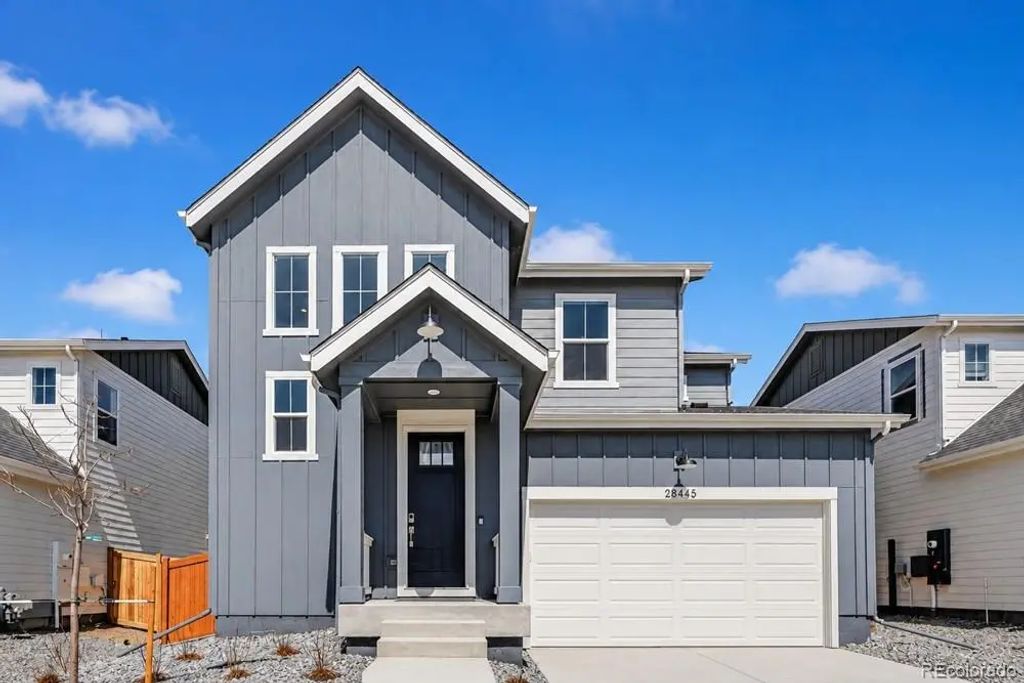 28445 E 4th Avenue, Watkins