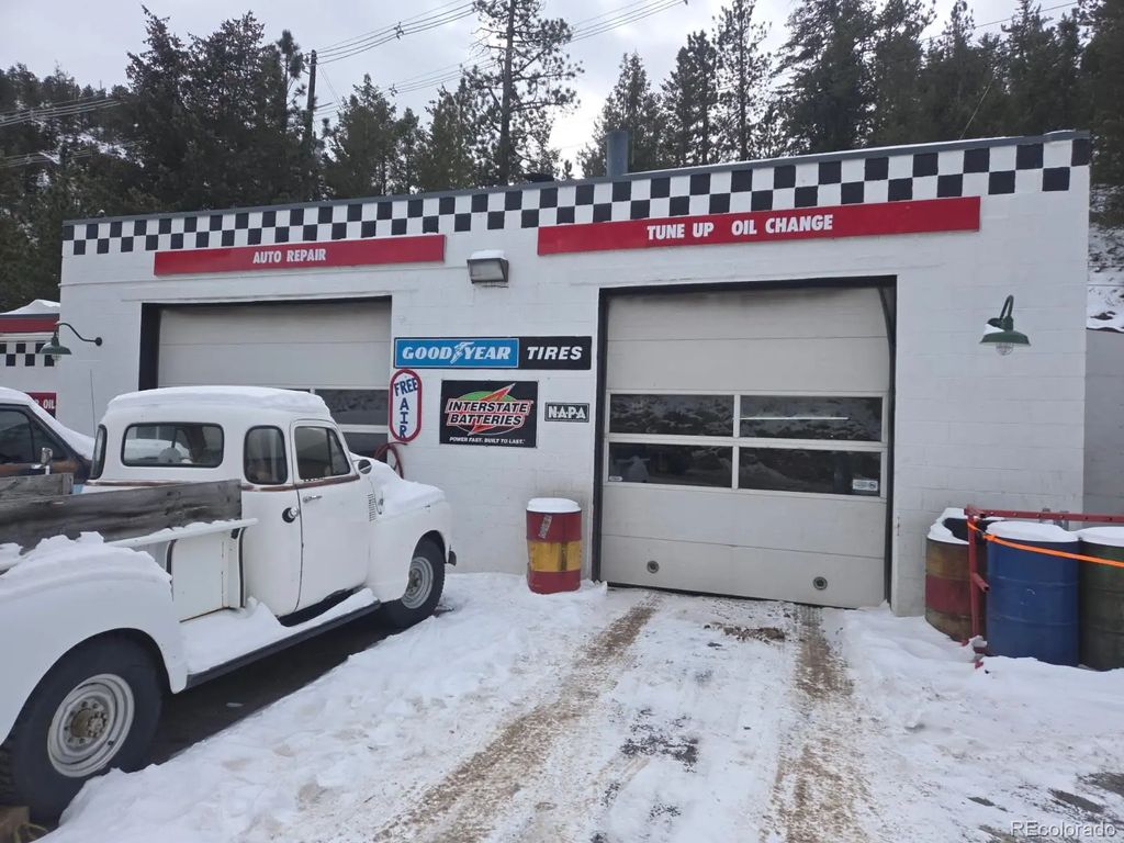 30200 Highway 72, Golden