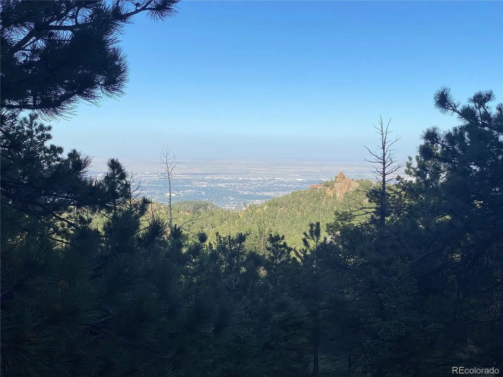 285 Forest Road, Manitou Springs