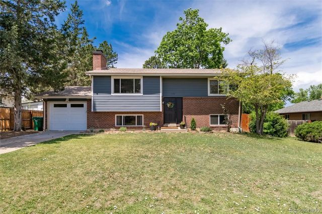7175 S Penrose Court, Centennial
