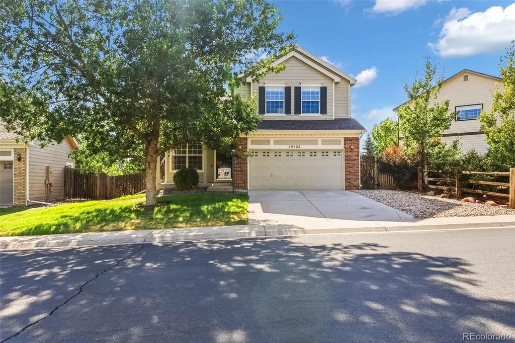 19102 E Crestridge Circle, Aurora