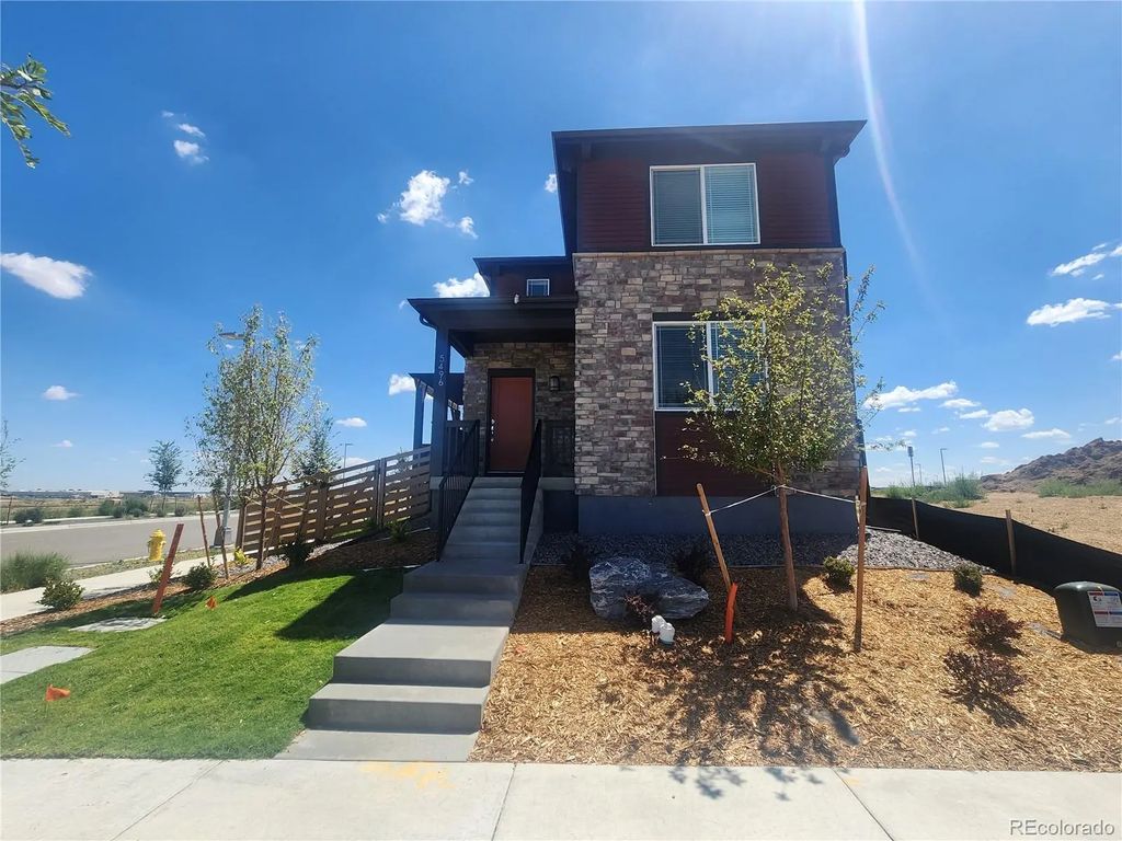 5496 N Elk Street, Aurora