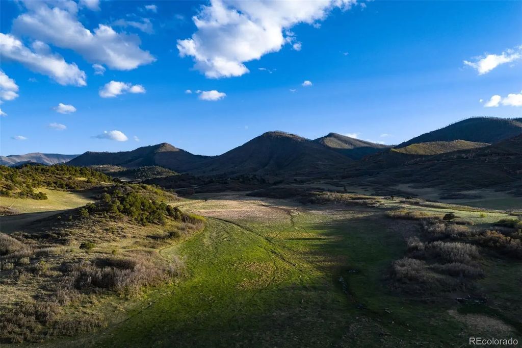 600 Acres, La Veta
