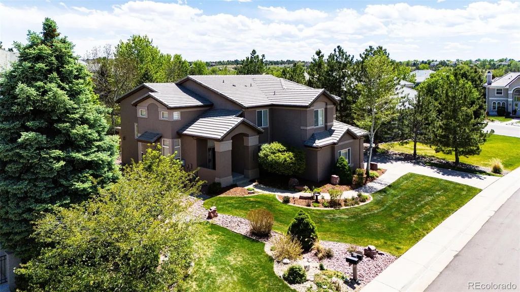 19076 E Maplewood Avenue, Aurora