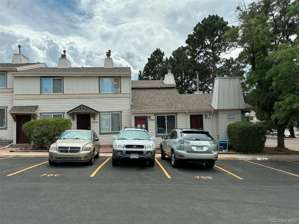 17670 E Loyola Drive B, Aurora