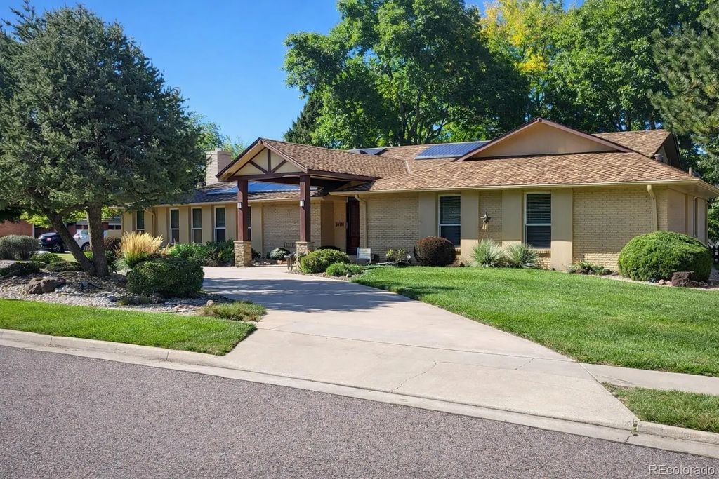 2429 S Chase Lane, Lakewood