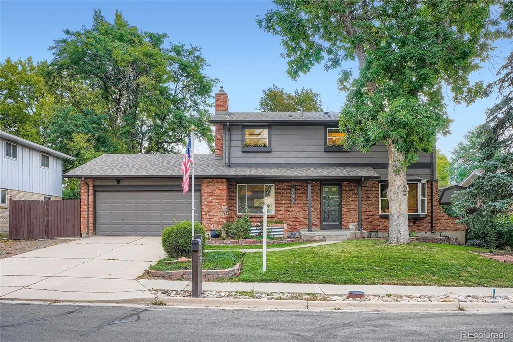 10529 W Exposition Drive, Lakewood