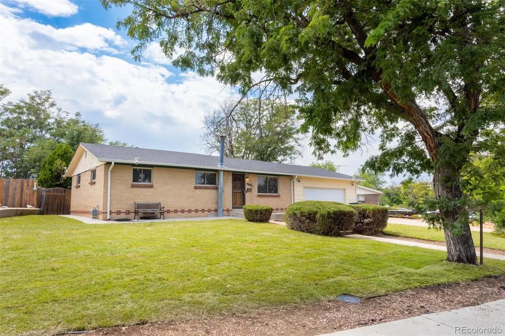 12434 E Alaska Avenue, Aurora