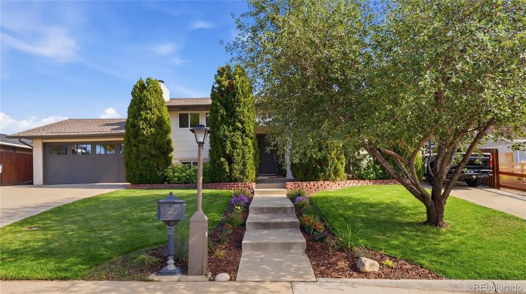 64 Baylor Drive, Longmont