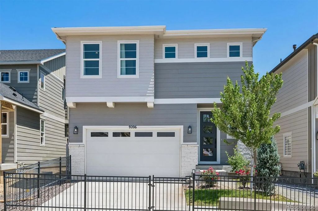 9206 Telluride Court, Commerce City