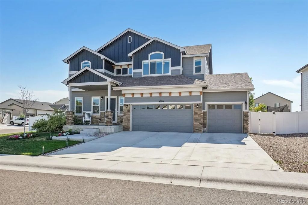 4988 Priors Drive, Windsor