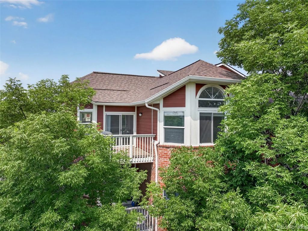 2422 W 82nd Place 3a, Westminster