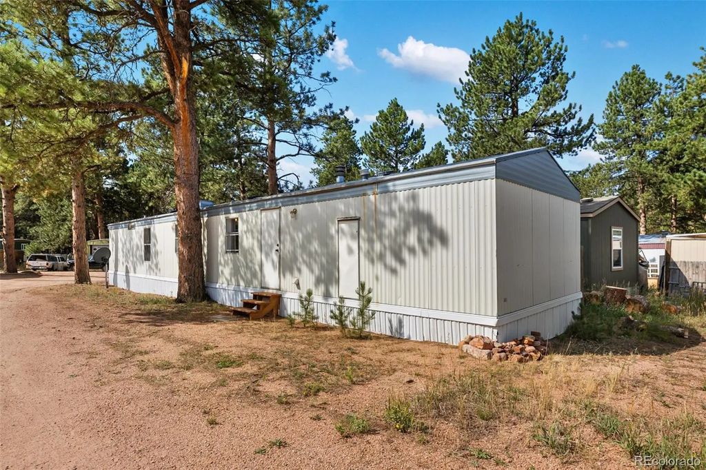 27572 N Highway 67, Woodland Park