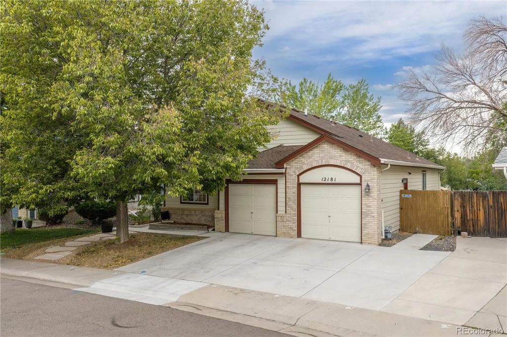 12181 Applewood Court, Broomfield