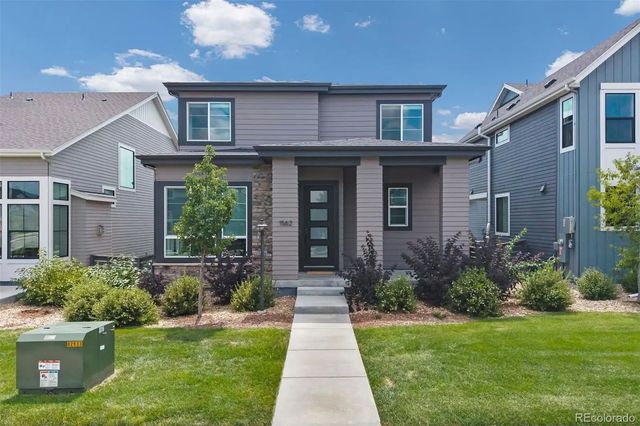 1562 Stablecross Drive, Castle Pines
