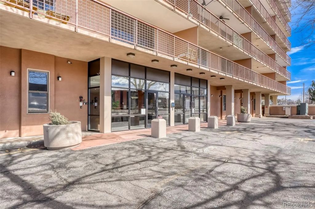 2225 Buchtel Boulevard 305, Denver