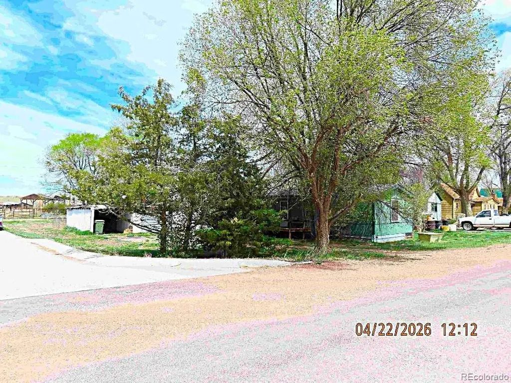 104 Rock Island Avenue, Ramah