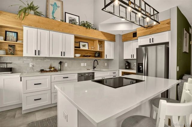 837 E 17th Avenue 3c, Denver
