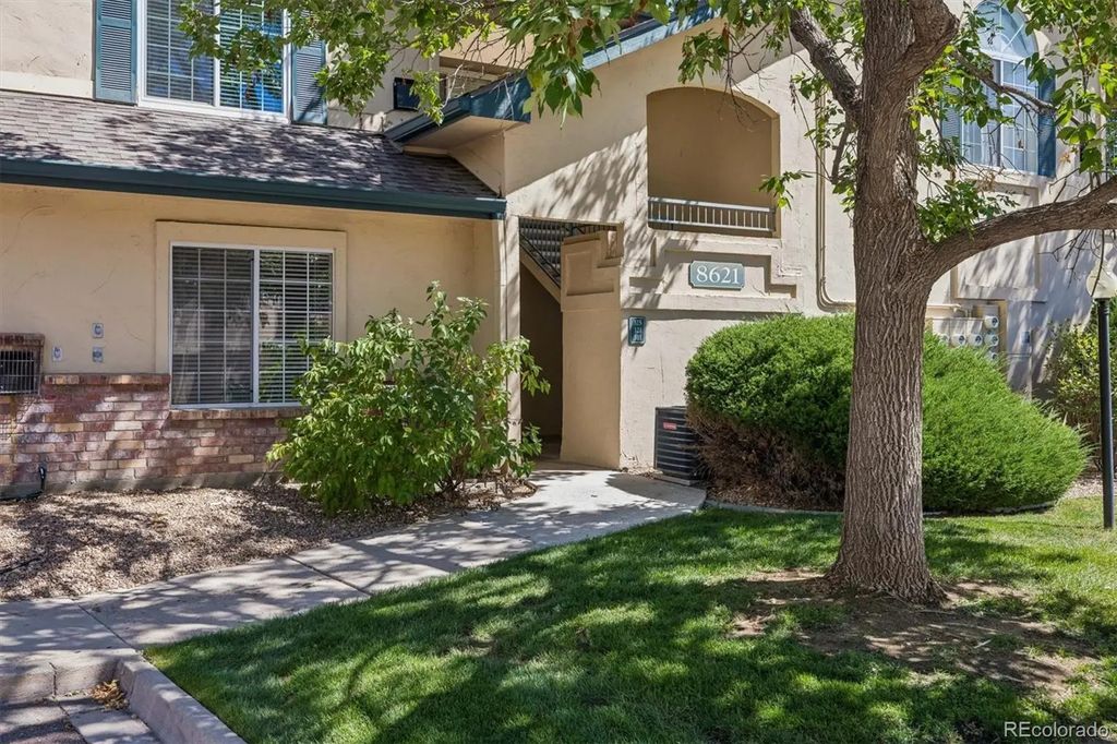 8621 E Dry Creek Road 311, Centennial