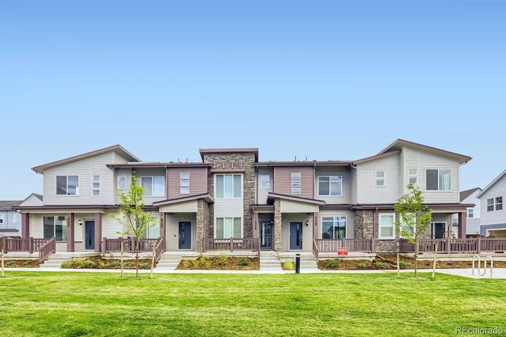 7649 S Cherokee Circle E, Centennial